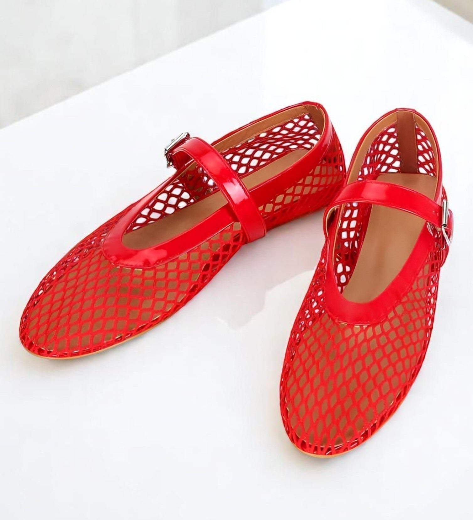 Luna – Mesh Flats με Μοντέρνο & Δηλωτικό Στυλ